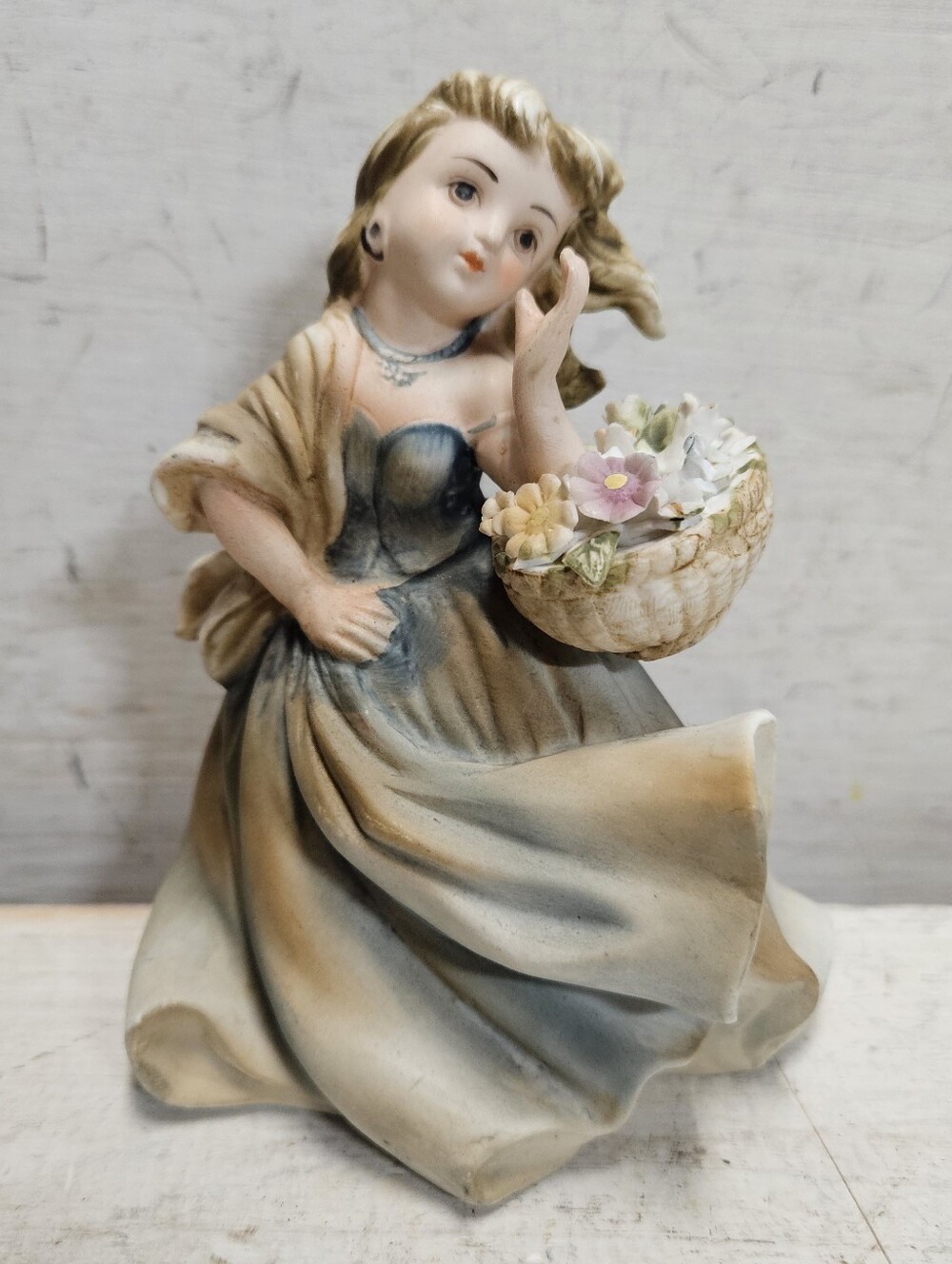 Lefton China KW334A Vintage Hand Painted Porcelain Figurine Collectible Art